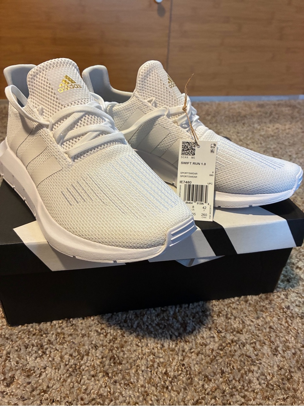 NWT Women's Adidas Swift Run 1.0 Running Shoes — White Size 9.5
